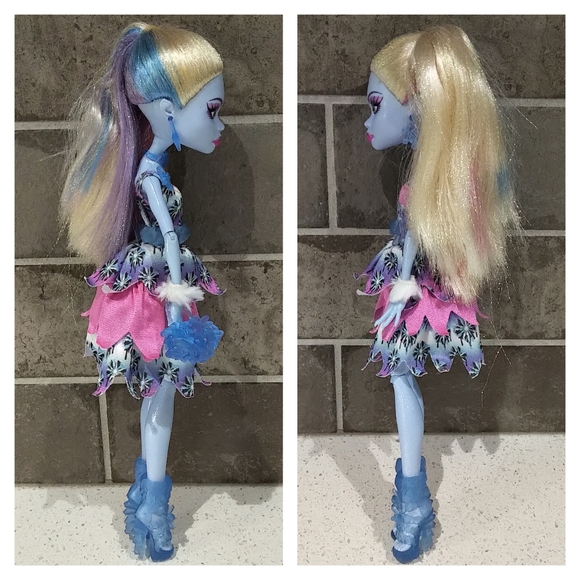 Monster High Doll Abbey Bominable - Dot Dead Gorgeous - G1 - 2012 - Picture 4 of 5